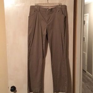 EUC Lee Total Freedom slacks